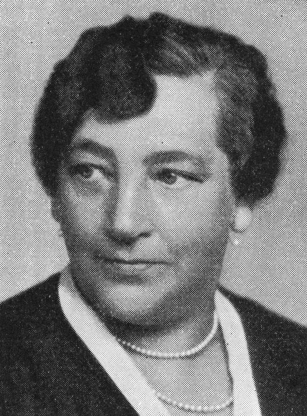 Women film exhibition pioneers in Sweden: Agency, invisibility and 